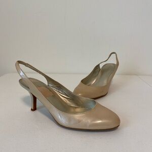 Liz Claiborne women’s Marishka tan cream leather glossy sling back heels size‎ 9